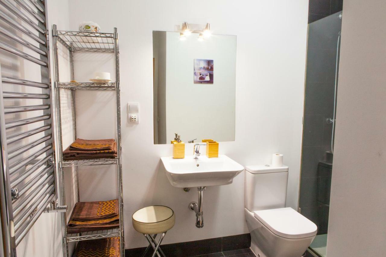 Segovia Apartment Madrid Luaran gambar